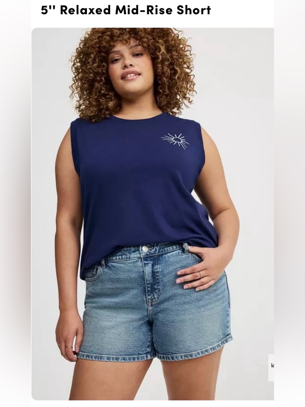Torrid 5 inch relaxed mid rise denim shorts size 16 like new